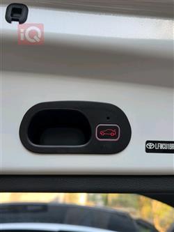 تۆیۆتا کۆرۆلا کرۆس